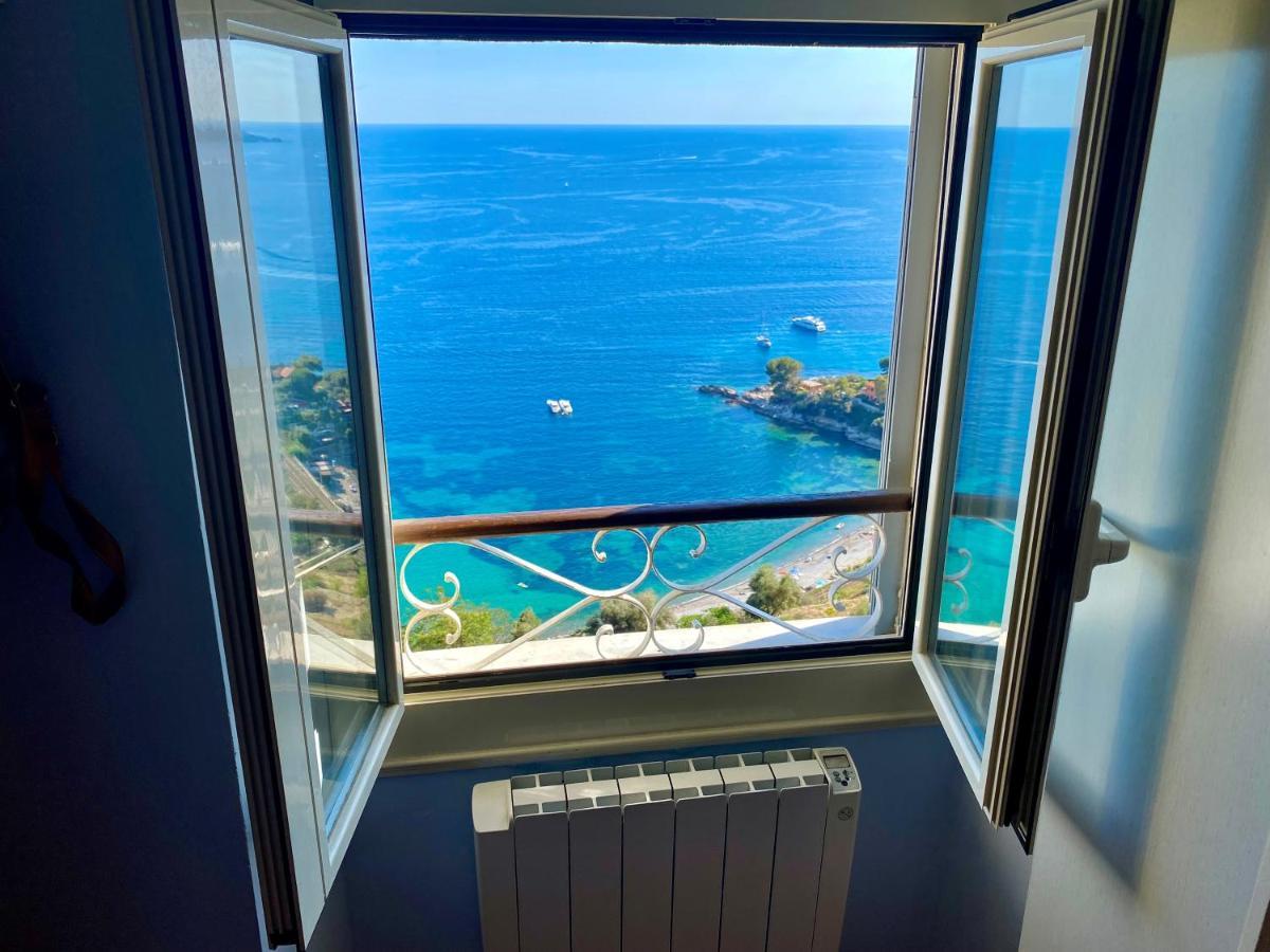 Apartamento Kiss Of Sea - Balzi Rossi & Baia Beniamin Ventimiglia Exterior foto